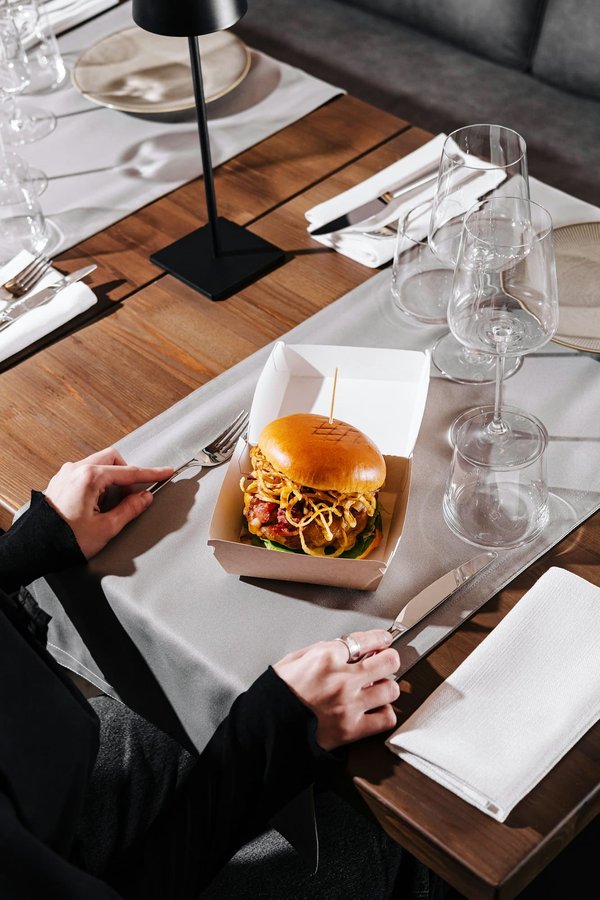 What's the Best Way to Style a Cashmere Wrap for a Corporate Gala?